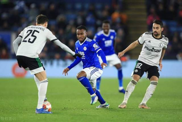 多特争世俱杯小组出线!数据:克非洲之光夺首胜